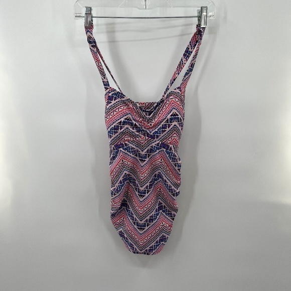 Motherhood Maternity Beach Bump bathing suit top Size Medium - Picture 1 of 9